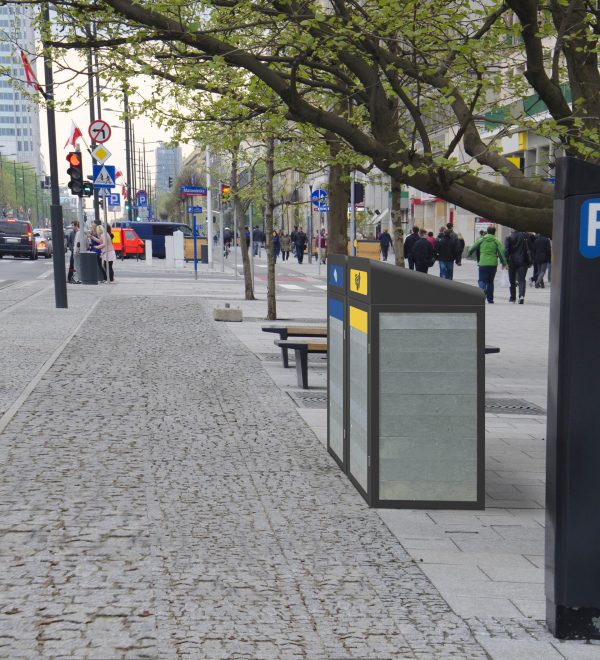 Naturo Outdoor Recycling Bin on street